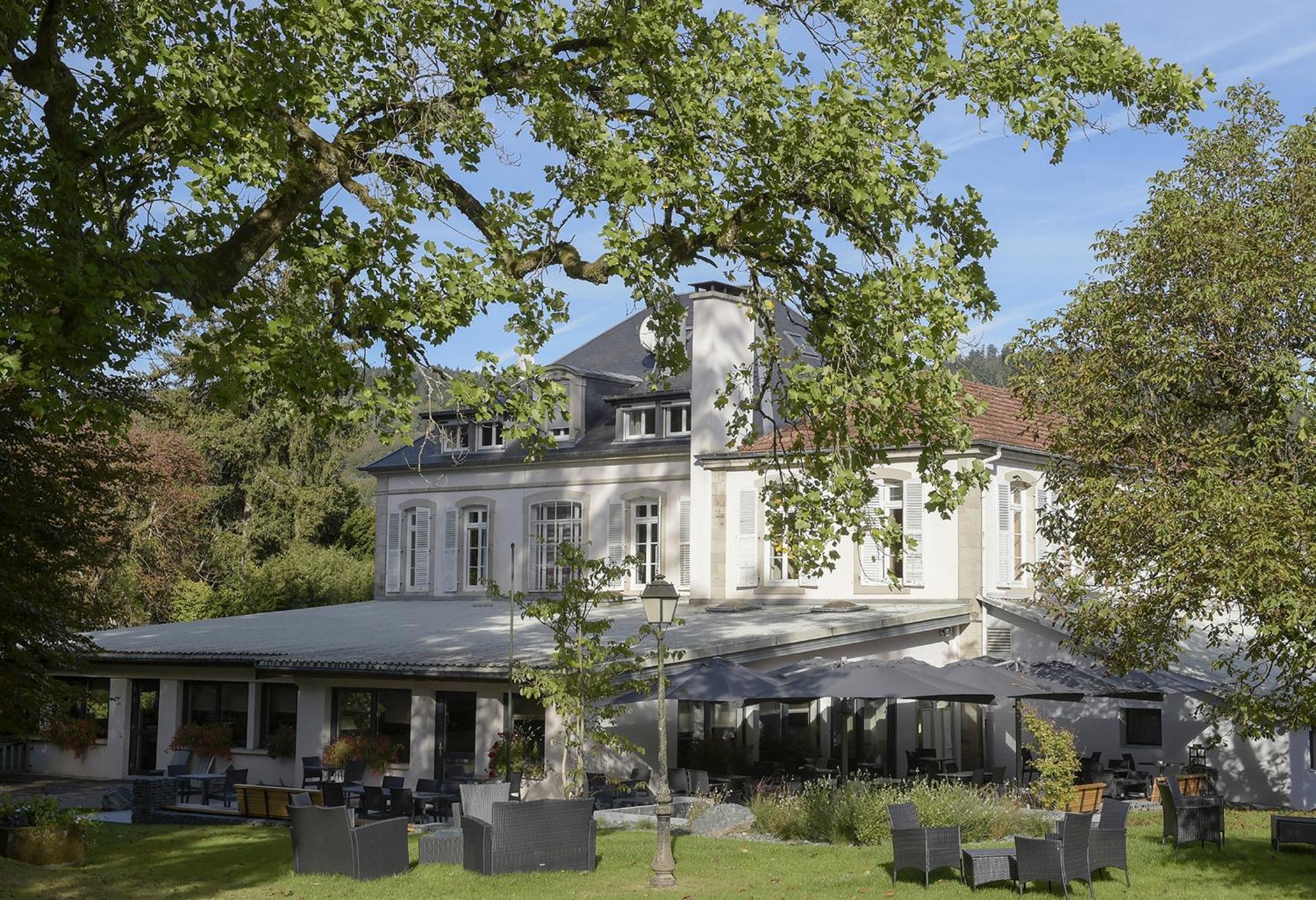 Logis La Residence Le Val-dʼAjol Eksteriør bilde